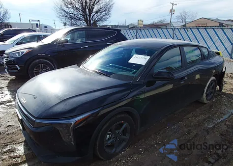 2025 Kia K4 Lxs z USA, uszkodzony, nr VIN 3KPFT4DE1SE234320